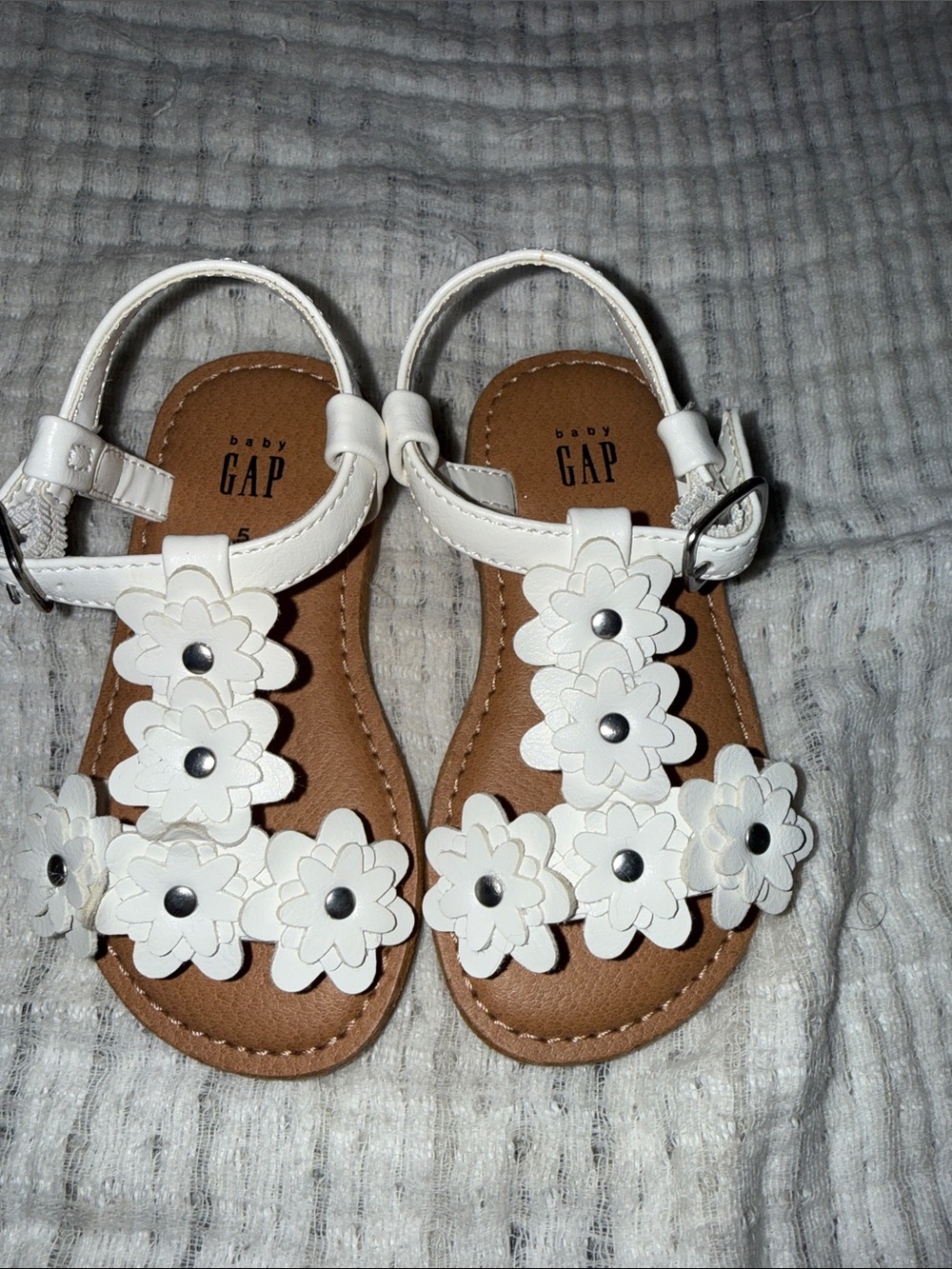 GAP White Floral Baby Sandals with Buckle